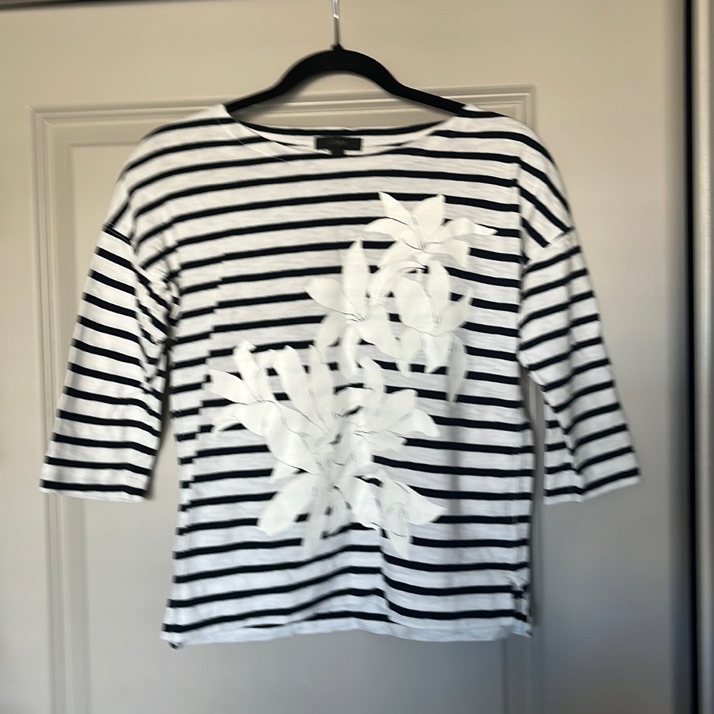 Jcrew striped tee with flower print, size xs.